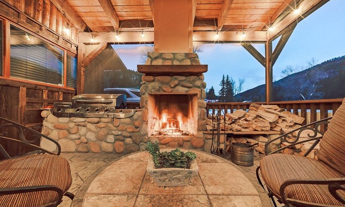 Red River Cabin | Cabin-on Main-1 Bed 1 Bath 1 SleepSofa Pet w/Fee