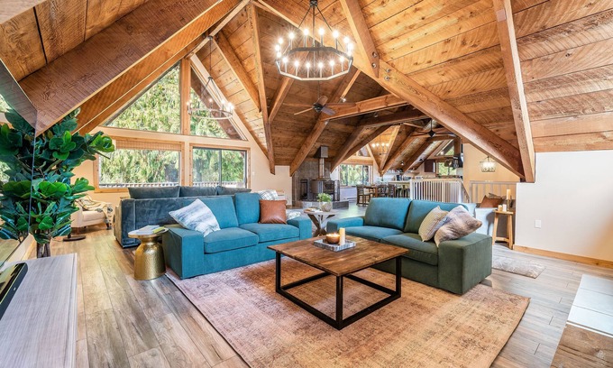Port Angeles East Cabin | Cabin on Peaceful creek w/hot tub, sauna, firepit- minutes from Hurricane Ridge