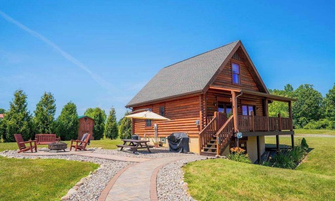 Geneva Cabin | Cabin Otisco Lake Views, Fire Pit & Pool Table
