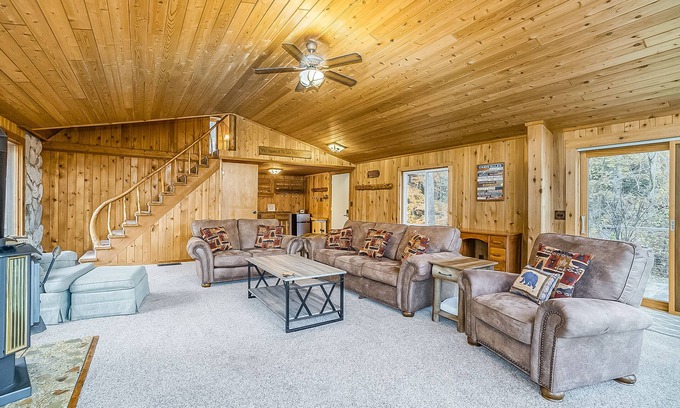 Thompsonville House | Cabin-style home, close to Crystal Mountain, right along the river