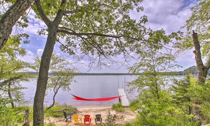 Wisconsin Dells Cabin | Cabin w/ Kayaks Situated on the Wisconsin River!