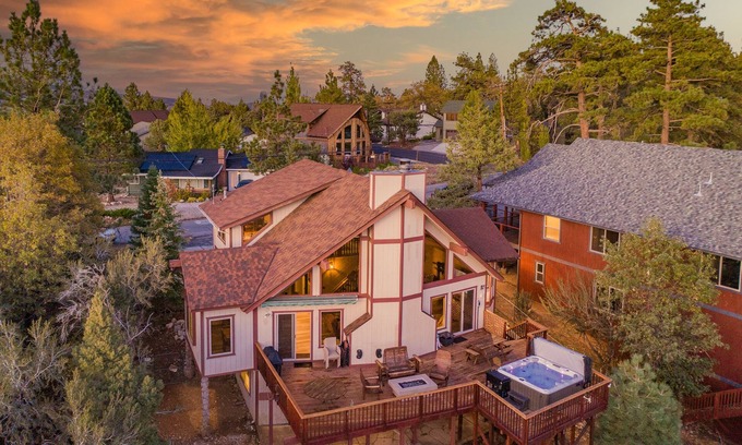 Upper Moonridge Cabin | Cabin with a Million Dollar View! Game room, Pool table and Hot tub!