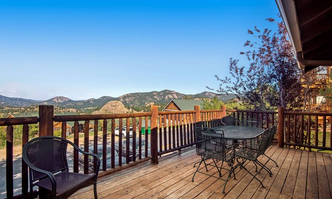 Estes Park Cabin | Cabin with an amazing mountain view, gas fireplace, two decks, & WiFi