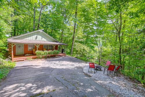 Cherokee House | Cabin with Hot Tub, Near Smoky Mountains Natl Park!