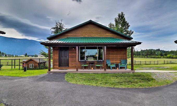 Columbia Falls House | Cabin with Porch and View about 19 Mi to West Glacier