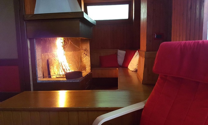 Aprica Cabin | Cabin with private garden accessible "skis on"