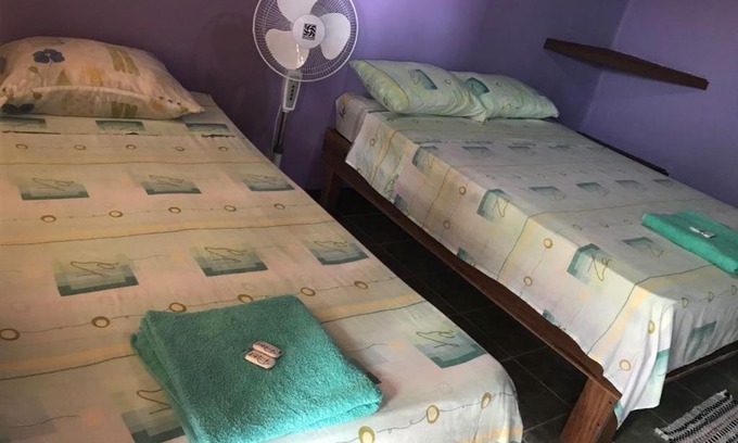 Cahuita Hotel | Cabinas Surf Side