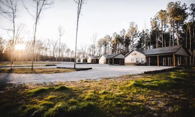 Wilsonville Cabin | Cabins of Lay Lake at Beeswax Cabin #2