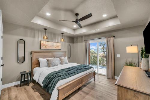 Orderville House | Cactus Canyon Retreat Zion Base Hot Tub View