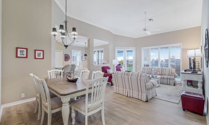 Tropical Cove House | Caddie's Cabin at Lexington CC Golf Village