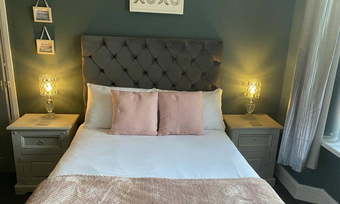 Riverside Apartment | Caerphilly Suite @ Inn Cardiff
