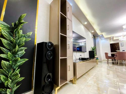 Al-Basatin Apartment | Cairo Crown Apartment including gym, spa and jacuzzi pool no visitors