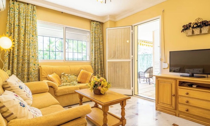 La Cala del Moral Apartment | Cala Bahia beach very close to the beach walking distance, with swimming pool and free garage.