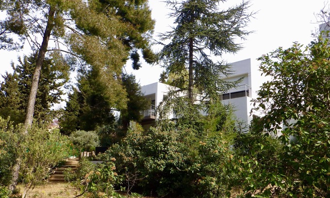 Bandol Apartment | Calanques , Villa Lucienne, T2 classified 4*, 40m2 with parking, pine forest.