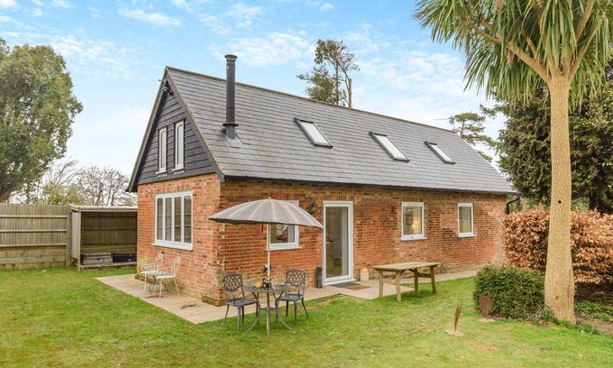 Battle House | Caldbec House Stables