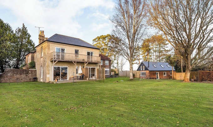 Battle Cottage | Caldbec House - UK32605