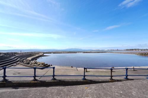 Saltcoats Apartment | Caledonia by the Sea