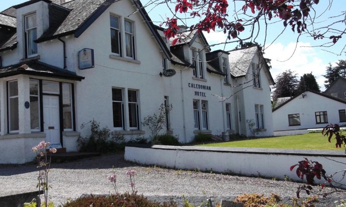 Fort Augustus Hotel | Caledonian Hotel