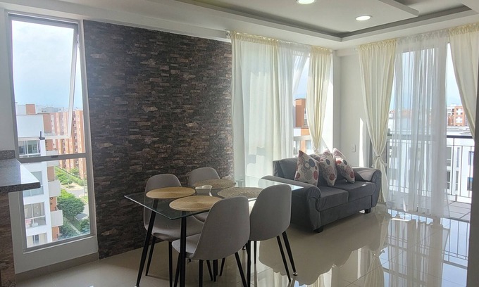 Cali Apartment | Cali Valle Del Lili apartment 10th floor modern and beautiful view.