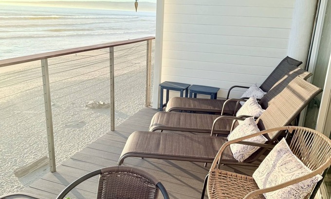 La Selva Beach House | California Dreamin'-BEACHFRONT 3BR 2.5BA 3-Level Townhome w/Direct Beach Access!