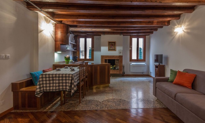Cannaregio Apartment | Calle del Forno apartment