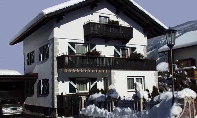 Zell am Ziller House | calm holiday home, central, ski