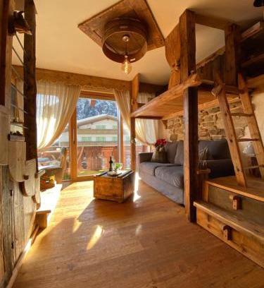 Campitello di Fassa Apartment | Calore di una Casa di Montagna