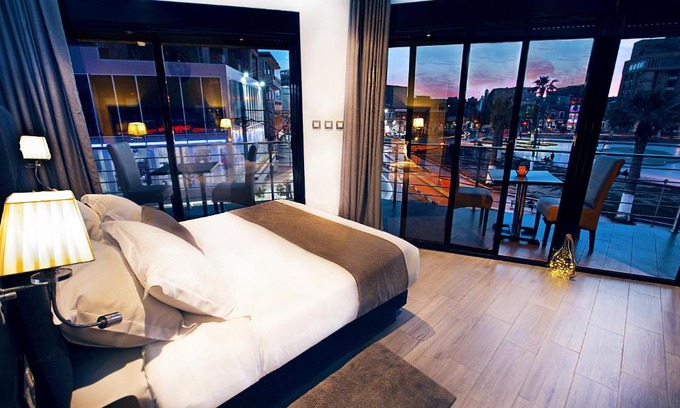Ain El Turk Bed & Breakfast | Calypso Home Oran