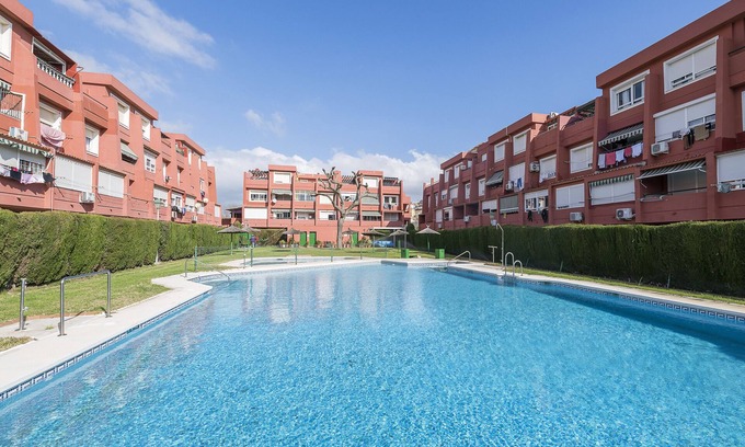 Cabrita House | CAMAROTE DE ALGETARES - Apartment with shared pool and free WiFi.