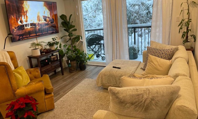 Fairview Apartment | Cambie St & West 16th