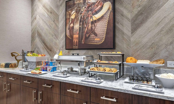 Downtown Louisville Hotel | Cambria Hotel Louisville Downtown-Whiskey Row