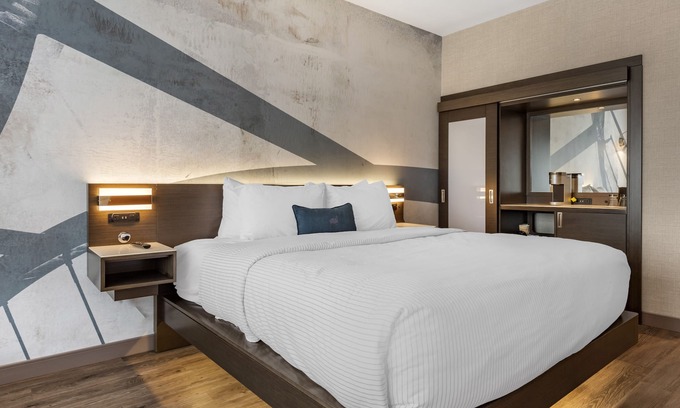 Downtown Minneapolis Hotel | Cambria Hotel Minneapolis Downtown