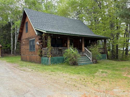 Greenville Junction House | Camp Quityerbellyachin