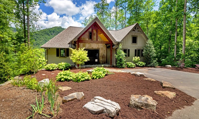 Tuckasegee Cottage | Camp Three Bear | 75 Indigo Court at Bear Lake Reserve