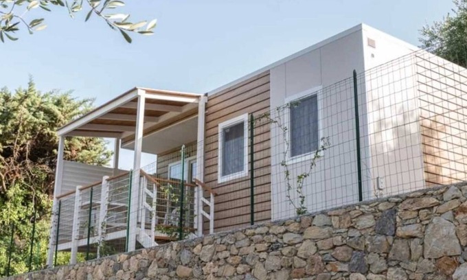 Pietra Ligure House | Camping 2 étoiles - Piscine - efbcgd