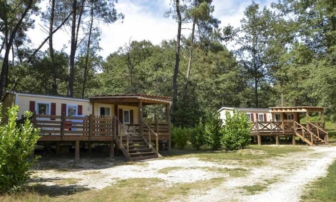 Douville House | Camping 3 étoiles - Piscine - ccafgfi