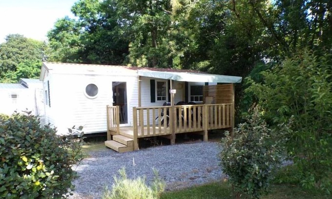 Urt House | Camping 3 étoiles - Piscine - ccaaffa