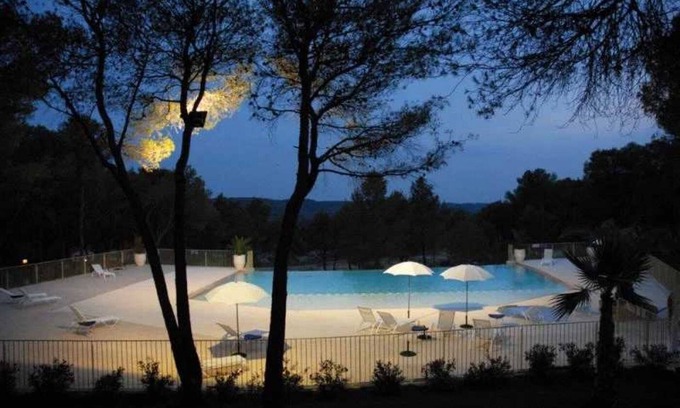 Castelnau-de-Guers House | Camping 4 étoiles - Piscine - ccaadh0