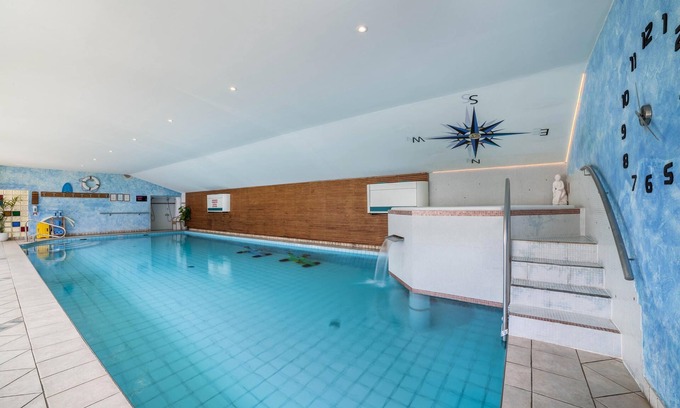 Naturno Apartment | 'Camping Adler Bungalow 17' with Mountain View, Terrace, Shared Pool & Wi-Fi
