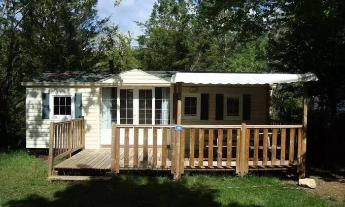 La Cassagne House | Camping de la Grande Prade * - Residence Mobile comfort Oak 3 Bedrooms with semi-covered wood terrace 18 m2 6 persons