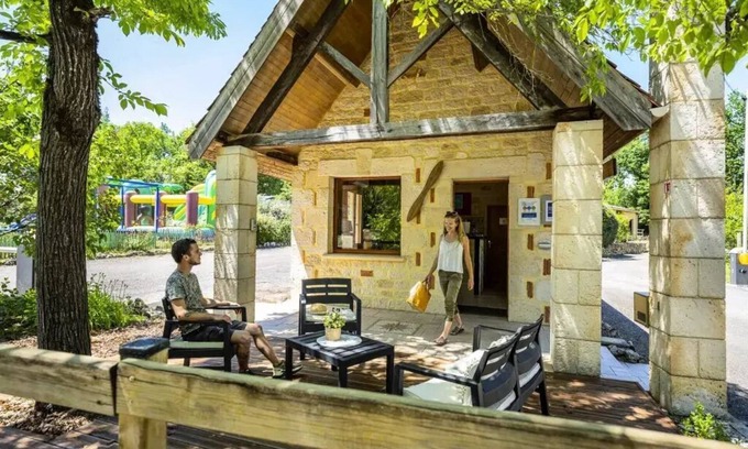 Cenac-et-Saint-Julien Villa | Camping Romanée Le Lou Castel* - PREMIUM cottage - 2 bedrooms 4 people