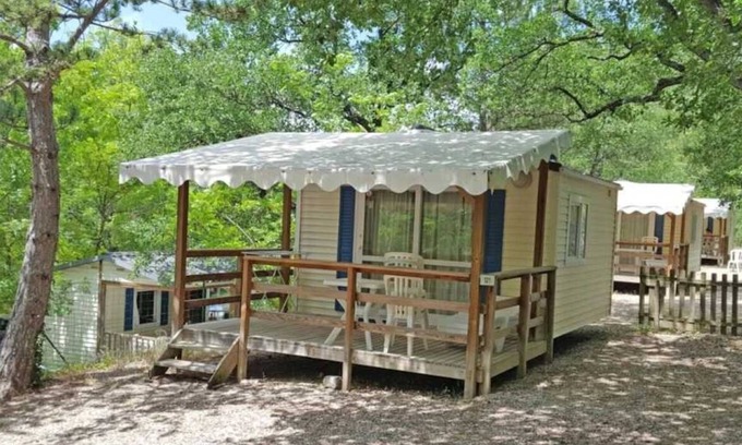 Moustiers-Sainte-Marie House | Camping 3 étoiles - ccbaeic