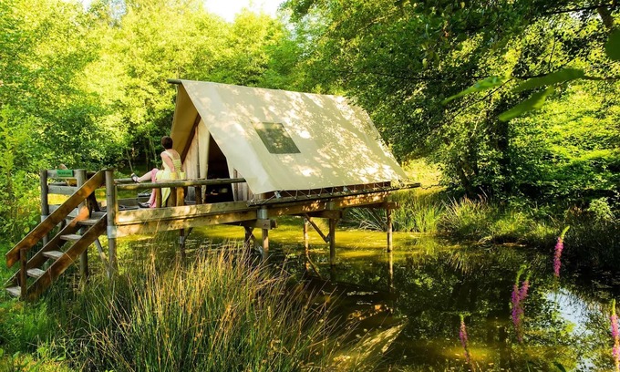Saint-Leger-de-Fougeret House | Camping LA FOUGERAIE * - Robinson Tent Alone in the World 2 people