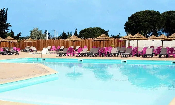 Saint-Nazaire House | Campsite Les Flamants Roses* - Mobile home Grand Confort TV Clim 3 rooms 4 people