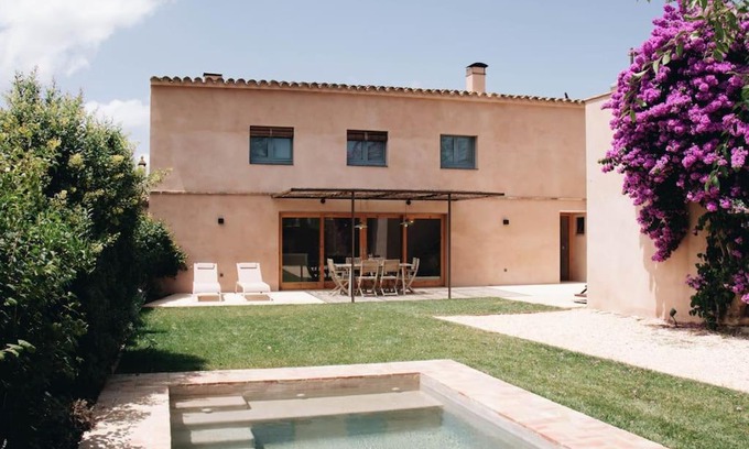 La Tallada d'Emporda Villa | Can Camades - Casa amb jardí i piscina a L'Empordà