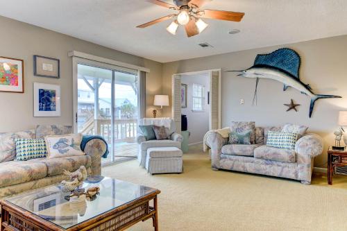Royal Lagoons House | Canal Cottage