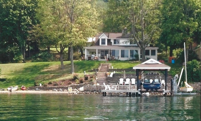 Middlesex House | Canandaigua Lake Waterfront Cottage