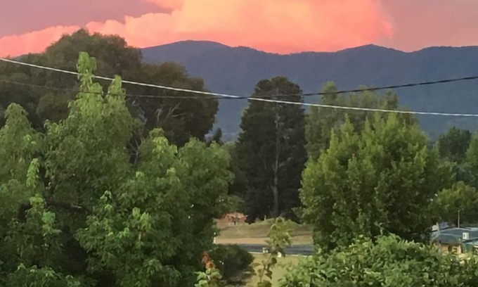 Mount Beauty Cottage | Candlewick Cottage - Quiet Country Getaway