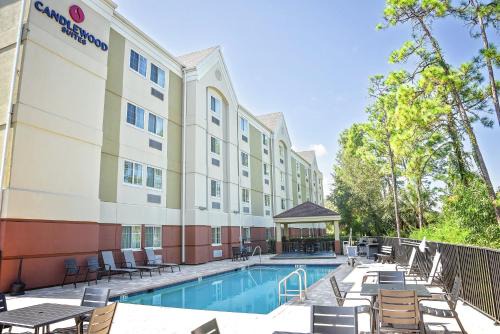 Fort Myers Hotel | Candlewood Suites Fort Myers Interstate 75 by IHG