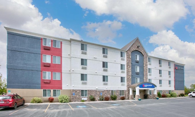 Idaho Falls Hotel | Candlewood Suites Idaho Falls by IHG